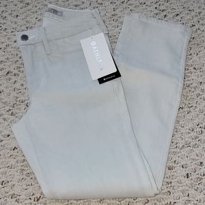 NWT Athleta Jeans- VERY light blue